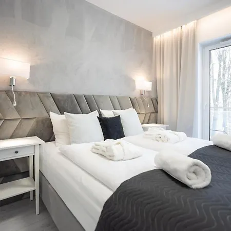 Z Kominkiem.. And Spa, Myweek Apartamento *