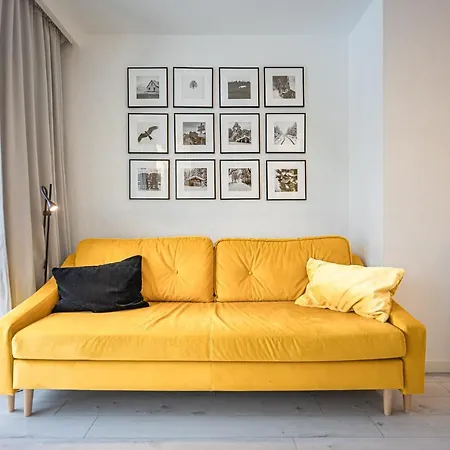 Z Kominkiem.. And Spa, Myweek ポラニツァ・ズドゥルイ